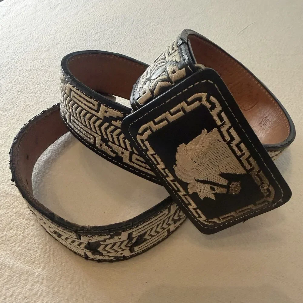 YAC Leather & Silk Design Embroidered Horse Belt Black White Size 34 Mexico